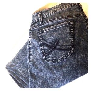 High waisted skinny jeans