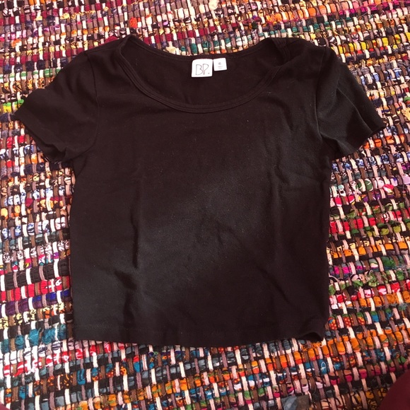 black crop top