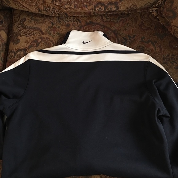 Nike Navy Blue Jacket ✨ - Picture 2 of 4