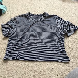 Lululemon crop tee