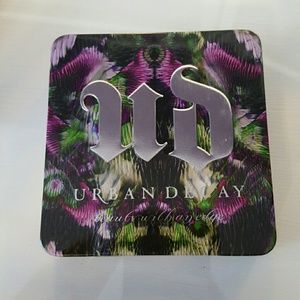 Urban decay customizable palette