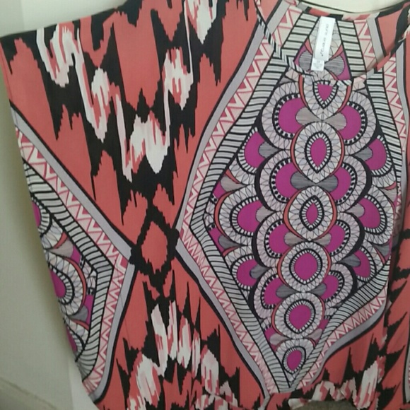 Print Blouse in Salmon/Magenta - Picture 2 of 3