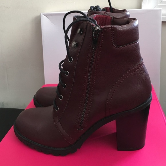 NEW Chunky heel boots