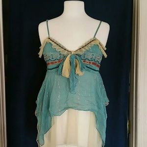 Cute sparkly flowy style top