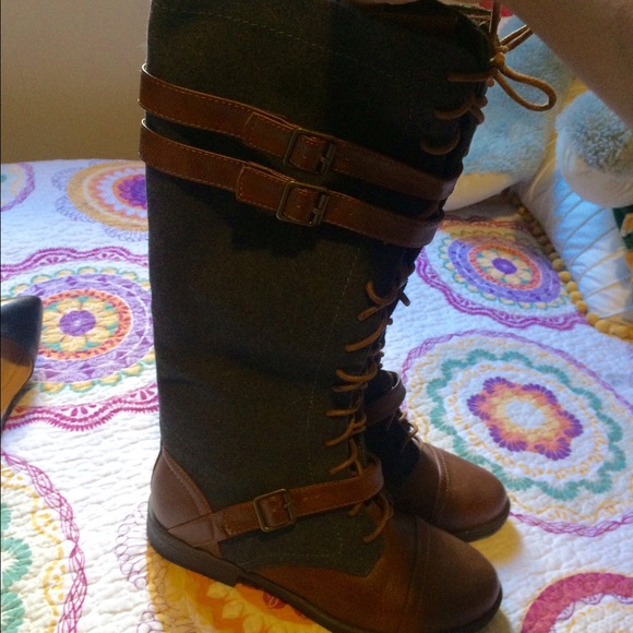 Combat boots - Picture 2 of 4