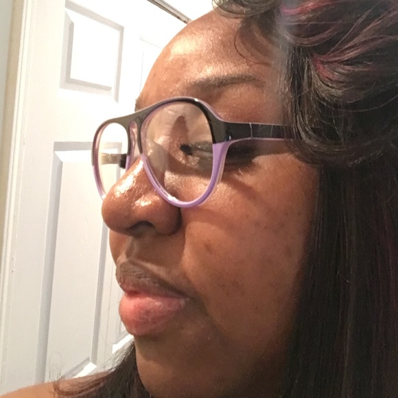 Purple and black Sunglasses - Picture 3 of 4