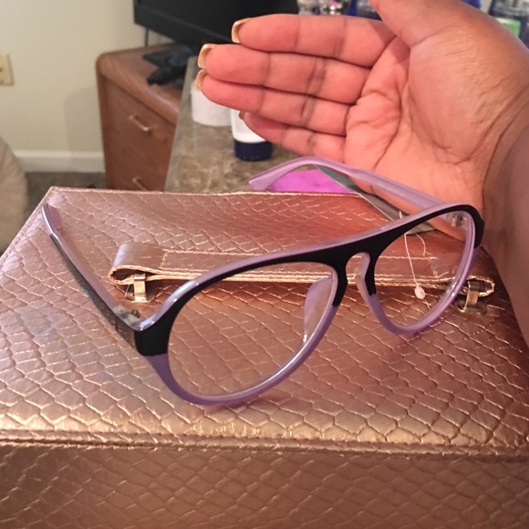 Purple and black Sunglasses - Picture 4 of 4