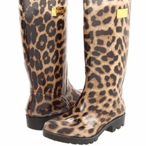 GUESS Rain/Snow boots.