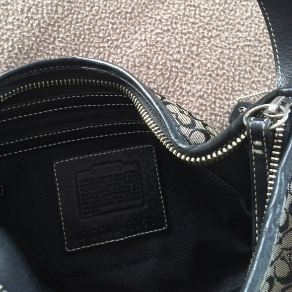 Authentic coach bag - Picture 2 of 3
