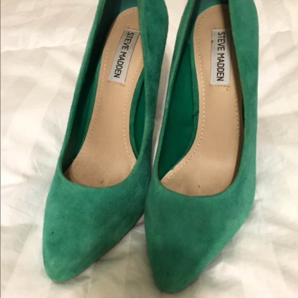 Steve Madden suede shoes