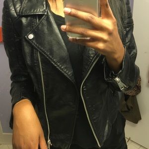 Crop leather jacket