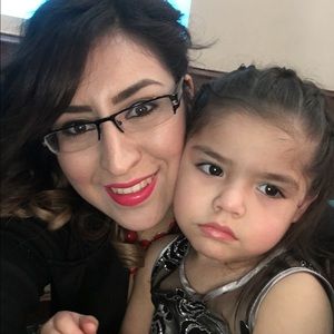 Meet your Posher, Karla