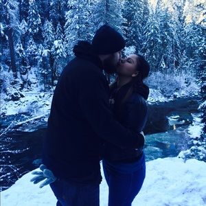 Meet your Posher, Ambar