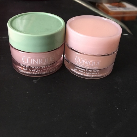 2 Clinique Moisture Surge Face Moisturizer