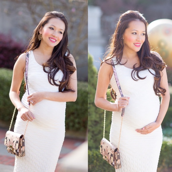 A Pea In A Pod Maternity Dress