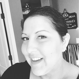 Meet your Posher, Melissa