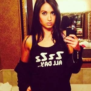 Meet your Posher, Vanessa