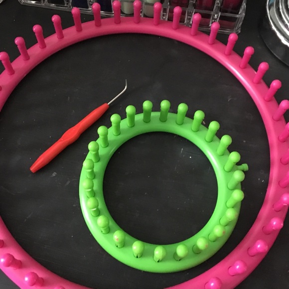 Small and Large Loom set with Needle