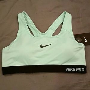 Nike Pro sports bra