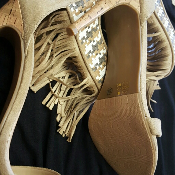 Chinese Laundry Leather Suede Fringe Heels Sz 8 - Picture 3 of 4