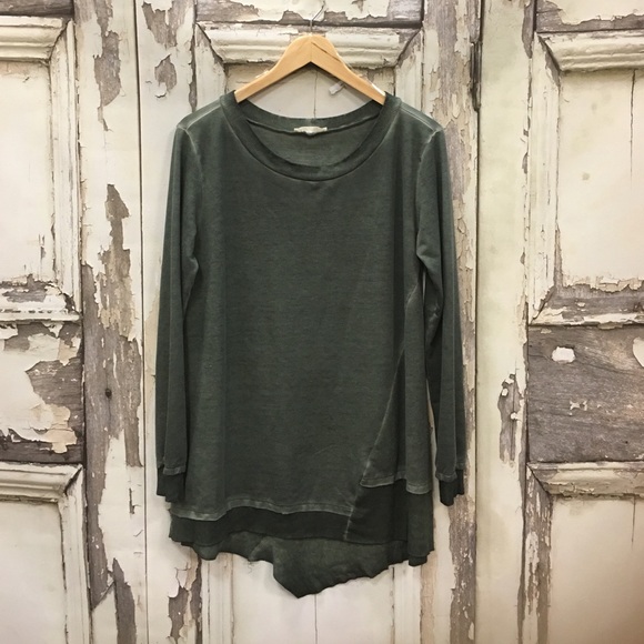 💕💕HP 2-13 💕💕 Wildest Dreams Tunic - Picture 2 of 3