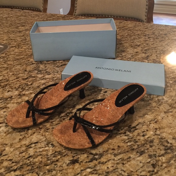 Antonio melani kitten heel