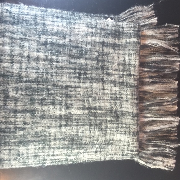 NWT H&M wrap scarf - Picture 1 of 2