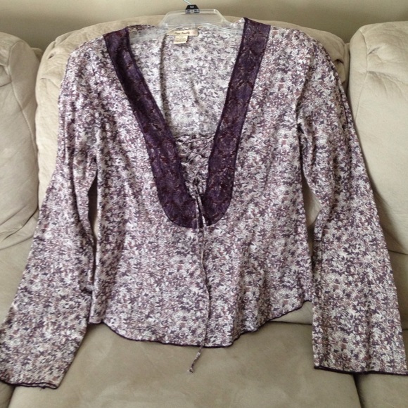 Free people plum floral lace blouse Bell sleeves L