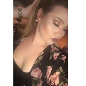 Meet your Posher, Gabriella