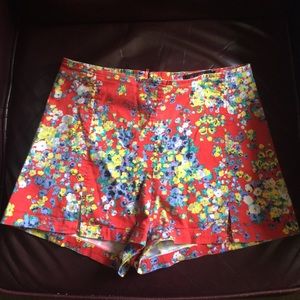 Floral, high rise, festival shorts