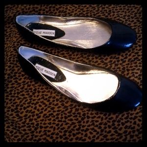 Steve Madden Black Patent Leather Flats