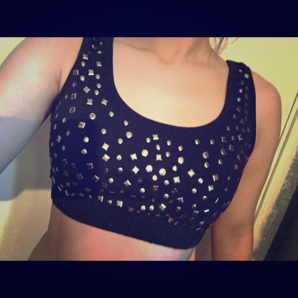 ✨Super cute detailed crop top ✨