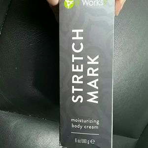 It works stretch mark Litton