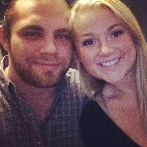 Meet your posher! - Picture 2 of 3