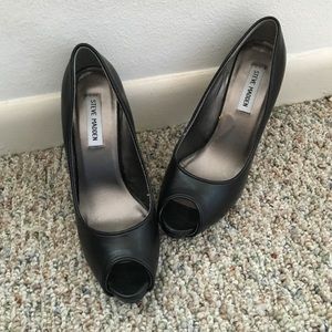 Steve Madden open toed pumps