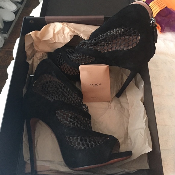 Alaia Suade And Mesh Open Toe Booties - image 3