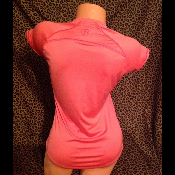 Under Armour Heat Gear Top S! - Picture 2 of 3