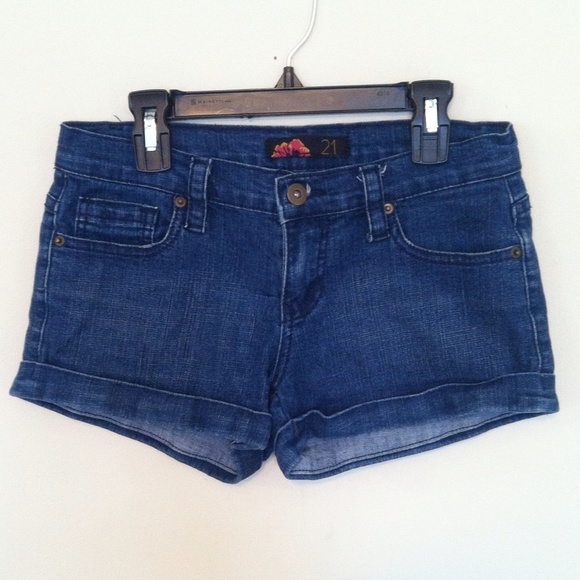 Forever 21 Pants - 💫F21 // Jean Shorts💫