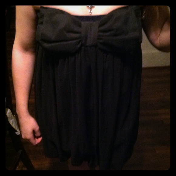 Bow little black dress