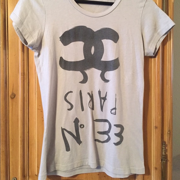 Chanel tee