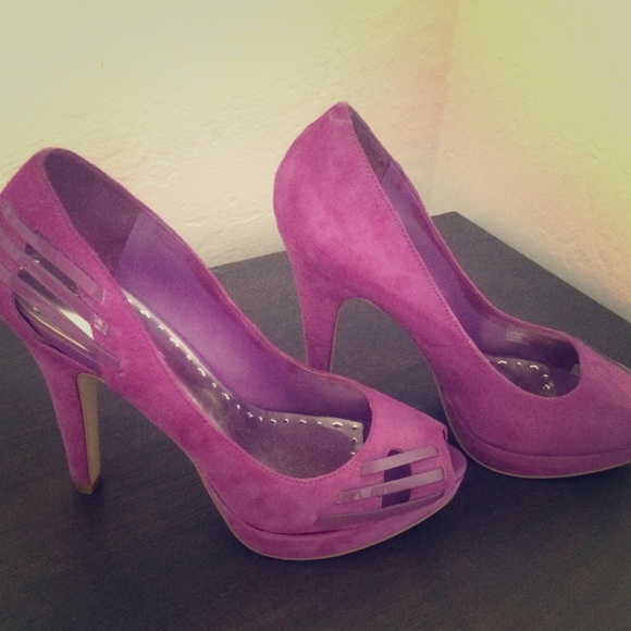 BCBG Heels