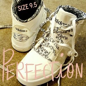 ??Adidas NEO label hitgh-top sneakers??