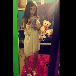 White open sleeve dress