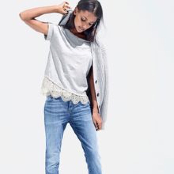 White lace trim t-shirt
