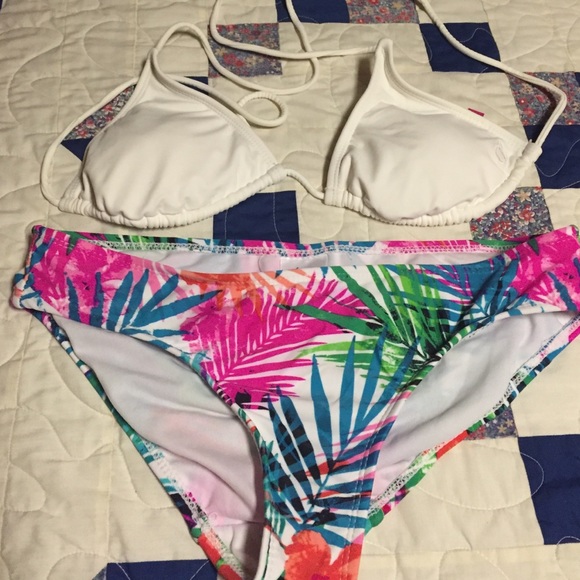Bathing suit