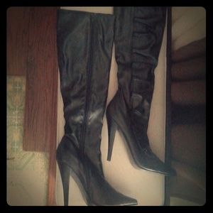Black heeled boots (High-knee)