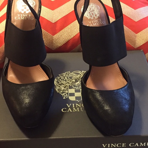 Vince Camuto black heels - Picture 3 of 3