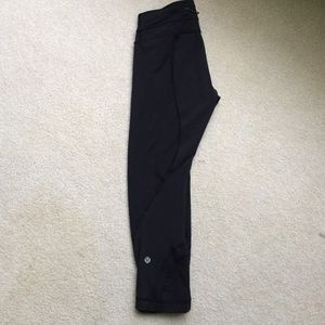 Lulu lemon black run: inspire crop II