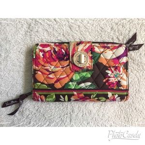 Vera Bradley wristlet
