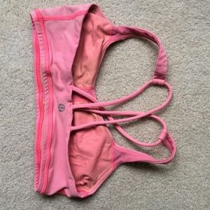 Lululemon pink sports bra